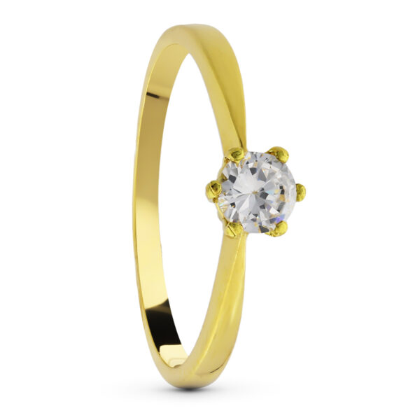 anillo solitario con circonita en oro amarillo