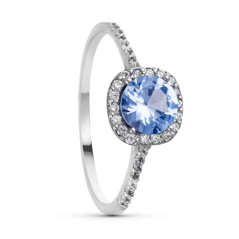 Anillo con aguamarina en oro blanco