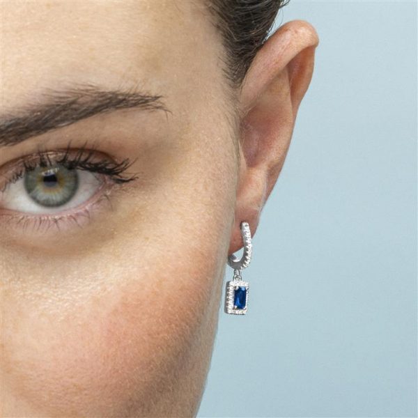 Pendientes largos con circonita bagué azul zafiro en plata