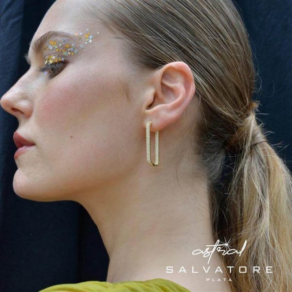 Pendientes aro rectangular dorado en plata con circonitas