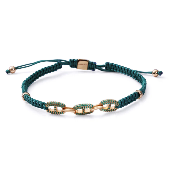 Pulsera hombre macramé con circonitas verdes en plata dorada